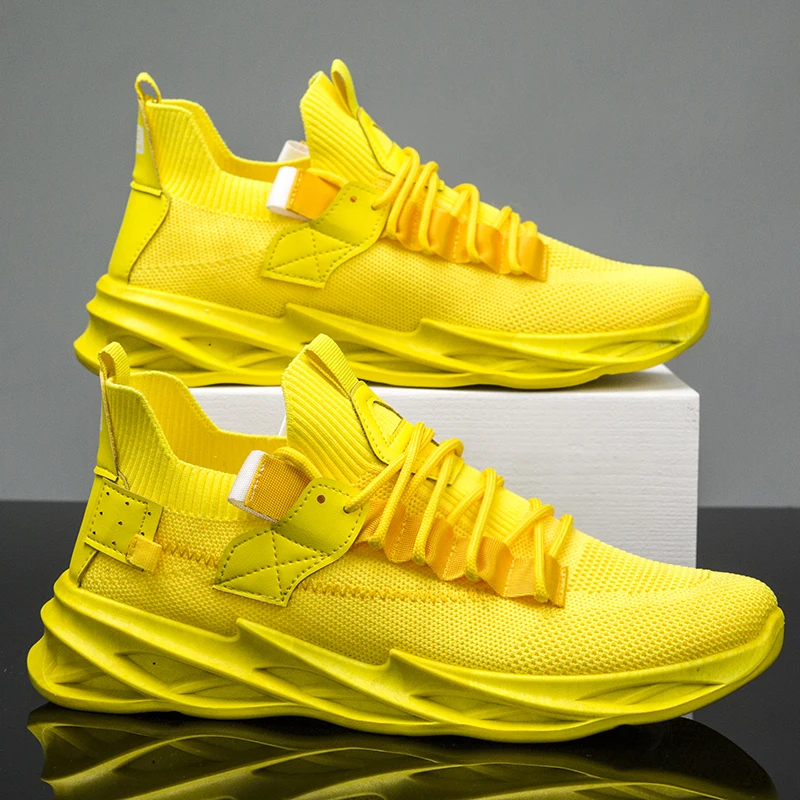 

YZ Hot Selling Fashion Sneakers Man Casual Breathable Sports Running Shoes Men