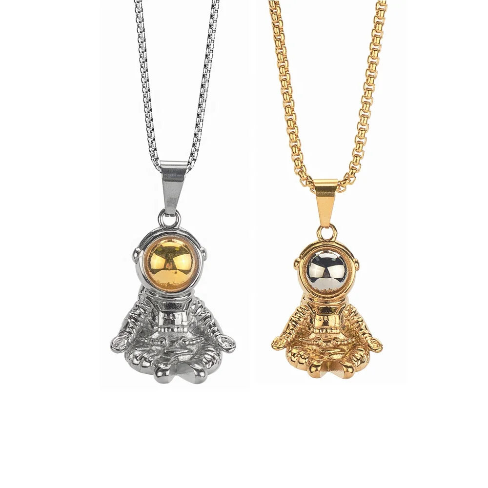

2022 Fashion 18K Gold Plated Silver Charm Space Astronaut Pendant Necklaces Chain Stainless Steel Couples Necklaces