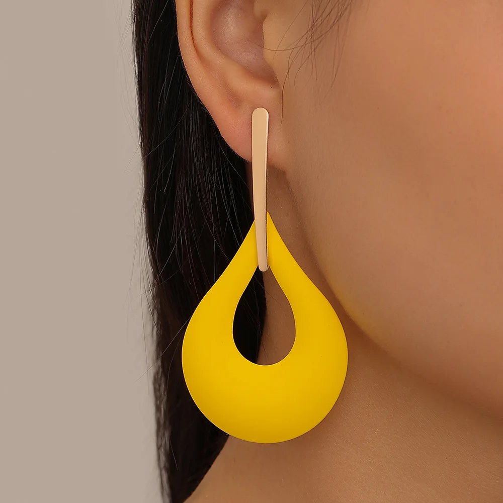 

Fashionable New Versatile Hollow Droplet Earrings Wholesale Bulk Candy Color Stud Earrings for Women