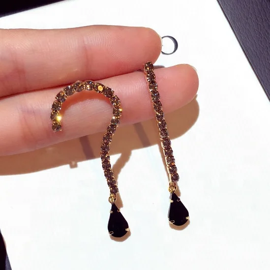 

New Korean Long Earrings For Women Earrings Rhinestone Symbol Asymmetric Earrings Women, Picture shows