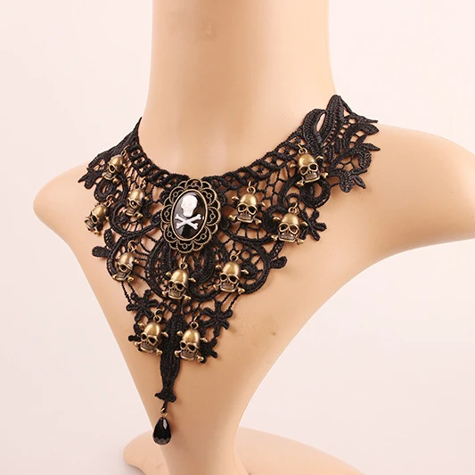 

Halloween jewelry retro black lace lady necklace skull pirate collarbone choker necklace foreign trade accessories, As pic show