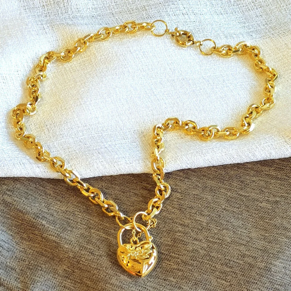 

Ahappy 18CT 18K Gold Vacuum plating Heart Belcher padlock Solid pendant necklace for women