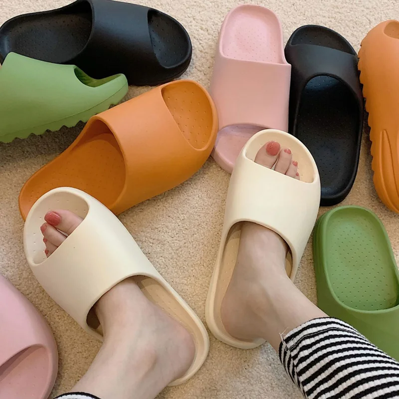 

Hentol Spot Wholesale Custom Footwear Color Yezzy Slide Slippers Fashion Beach Yezzy Slides Women Shower Bathroom Yezzy Slides, Black,matcha,beige,apricot,khaki
