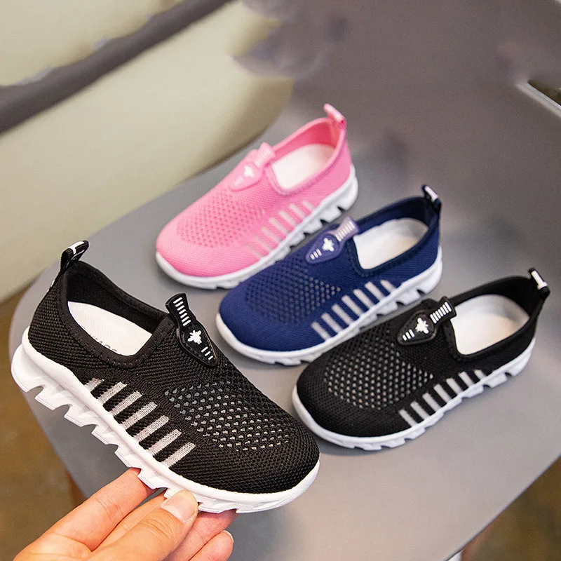 

New Student Sports Shoes With Flying Woven Mesh Surface Korean Style Soft Soled Running Boys Girls Dad Breathable Trend