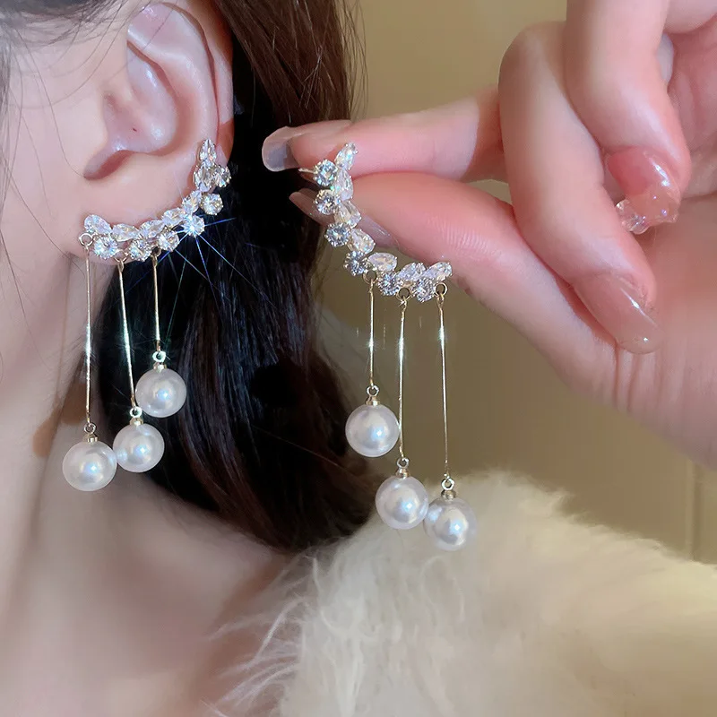 

Luxury Fine Jewelry Pearl Drop Sparkle Cubic Zircon Stud Earring Delicate Geometric Rhinestone Gold Plated Pearl Tassel Earrings