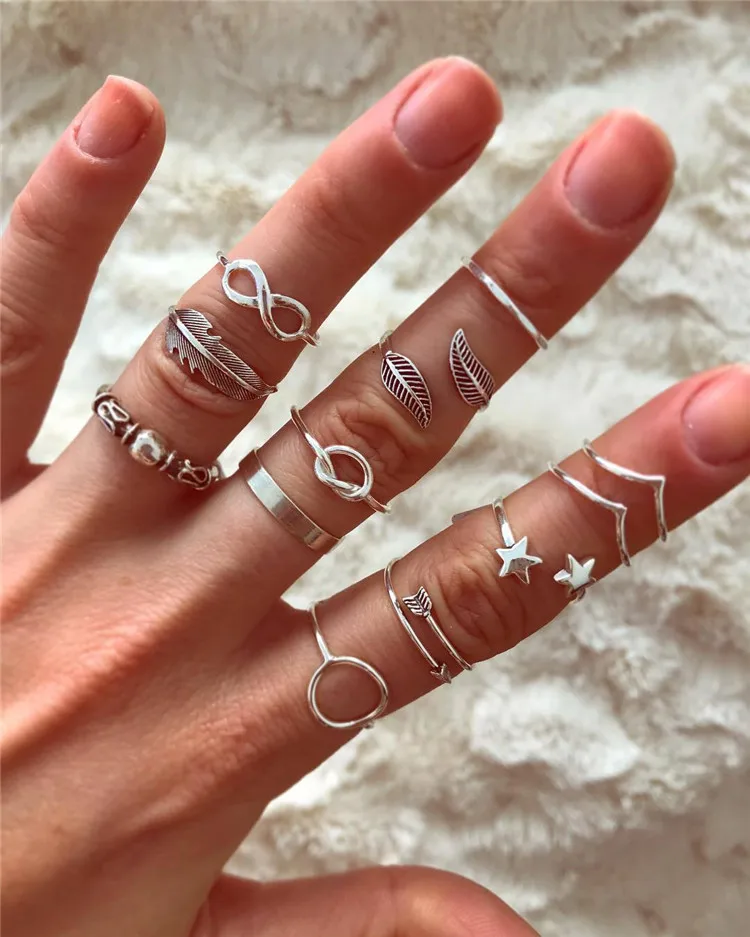 

New Jewelry Women'S Bohemian Style Ancient Silver Leaf Feather Knotted 8-Character Infinite Arrow Five-Pointed Star Ring Set, Picture shows