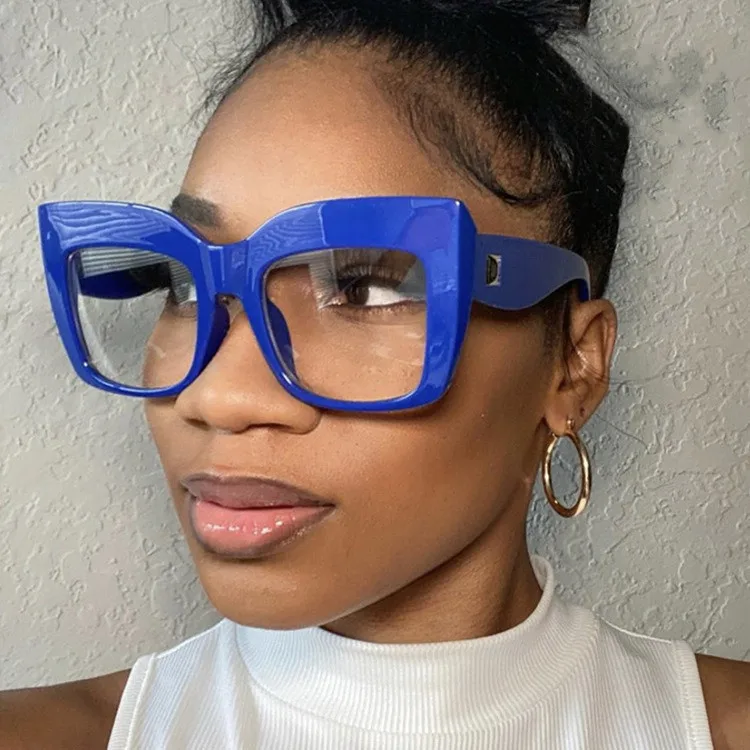 

Cheap Cat eyes Frames Fashion Rivet Cat Eye Glasses Blocking Blue Light Lens Frame Eyeglasses Transparent Glasses Eyeglass Frame