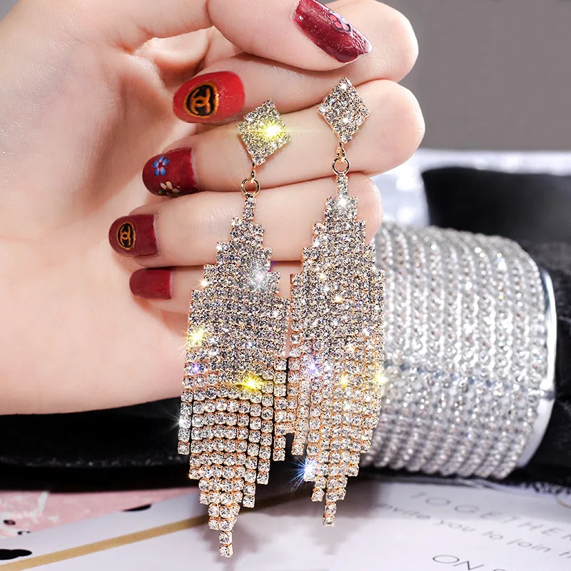 

2021 fashion trendy crystal fashion earrings chandelier large