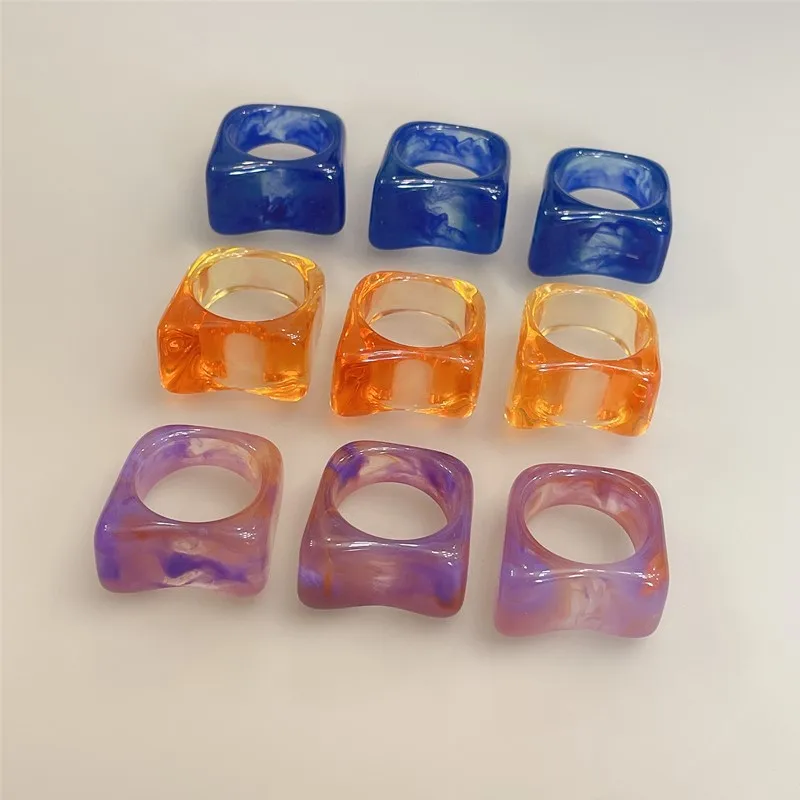 

OUYE Best-Selling Acid Acrylic Acetate Diamond-Studded Colorful Shell Resin Link Ring Set Jewelry Female, Picture