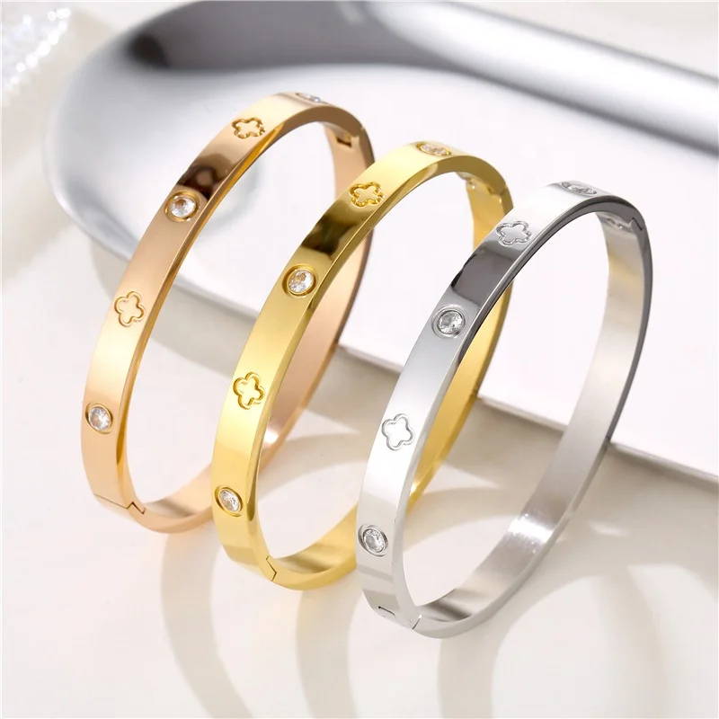 

Lucky Jewelry Wholesale Stainless Steel 18K Gold Plated Non Tarnish Waterproof Open Diamond 4 Four Leaf Clover Bangles Bracelet