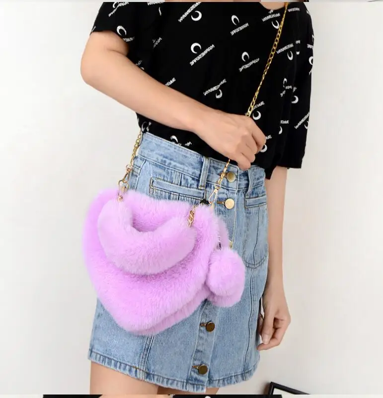

Faux Fur Winter Women Handbags Heart Shaped Shoulder Bag
