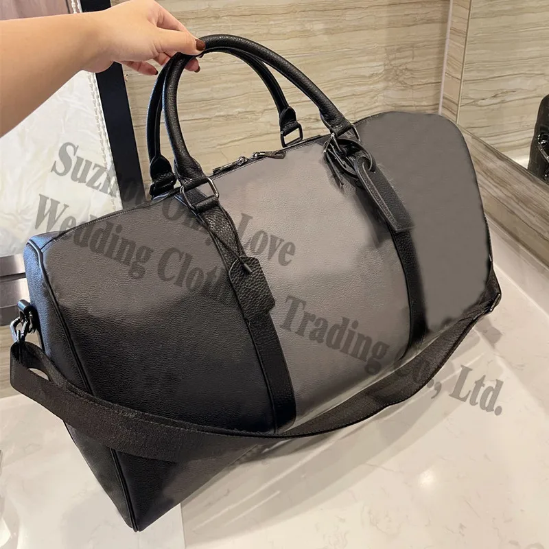

Top Quality Real Leather Grid Pillow Barrel Shape Travel bag Men Unisex Woman Hand bags Delicate Large Capacity