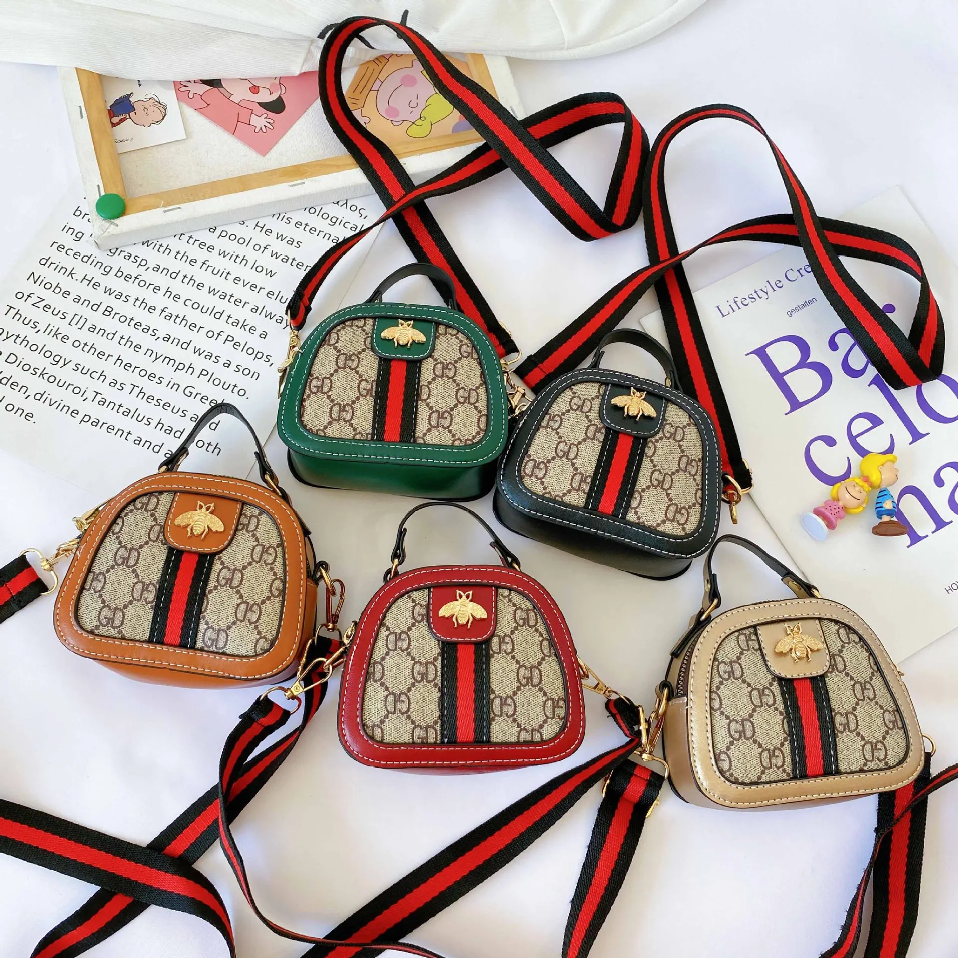 

Designer Kids Chain Crossbody Mini Bags High Quality Pu Leather Cute Girls Shoulder Bags Kids Purses Handbag Purse, Multi color