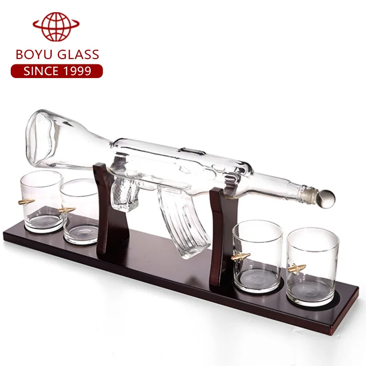 

800ml Whiskey Decanter Gun Large Decanter Set with 2 Whisky Glasses, Clear