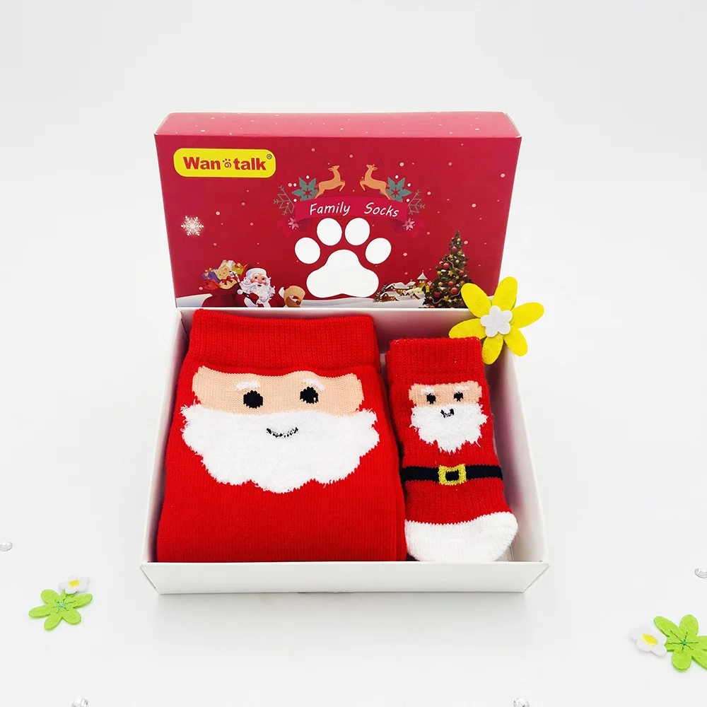 

Santa Claus Pet Socks Cotton Indoor Protective Non-Slip Paw Socks for Dogs and Cats for Families and Pet Owners