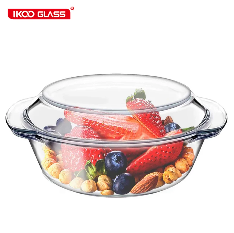 

oval borosilicate glass casserole with lid, Transparent