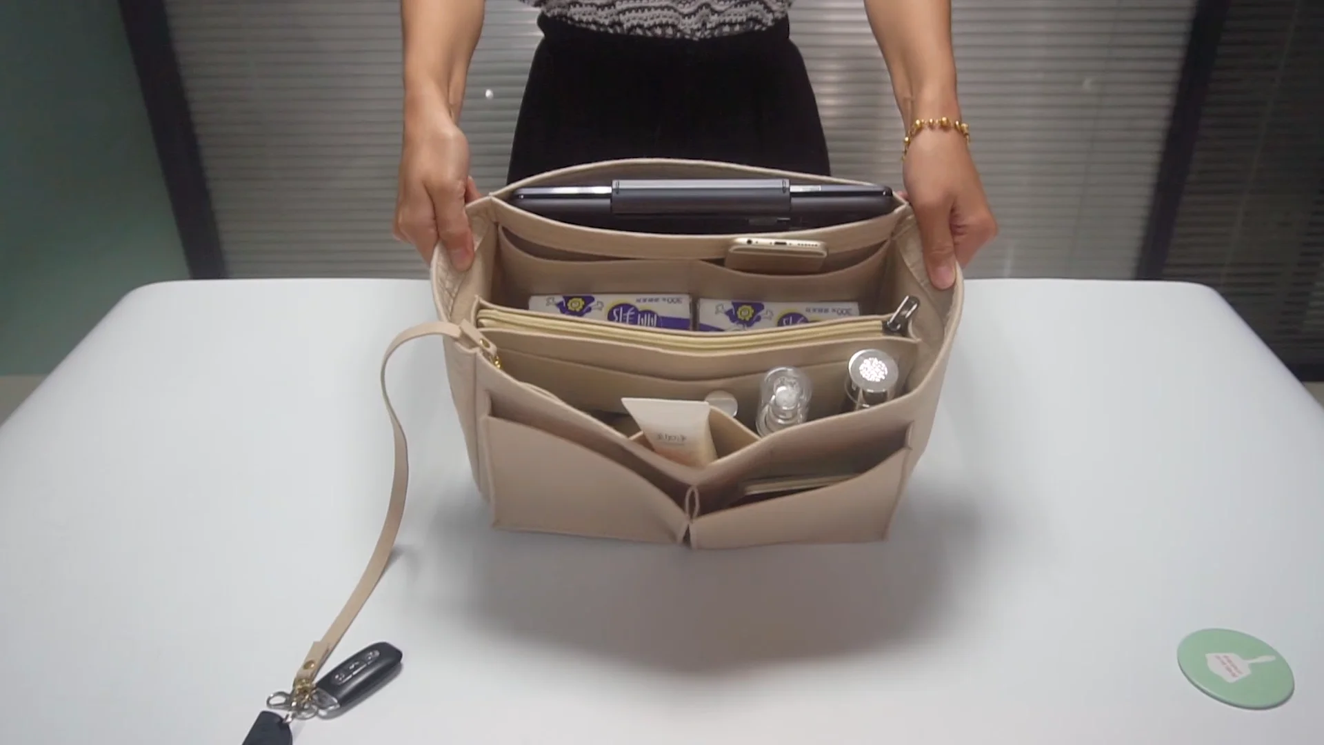 Hot Selling Handbag & Tote Shaper Bag Organizer Felt Purse Organizer