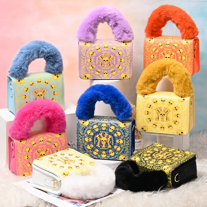 

2021 New Designer PU Handbags Print Brand Logo Furry Hand Bags For Women, Picture color