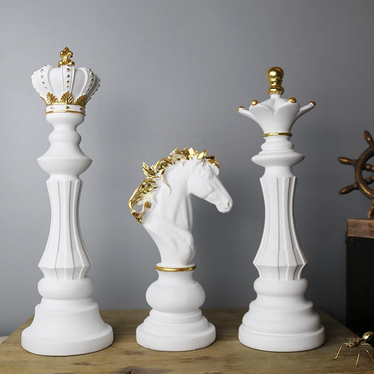 resin chess column