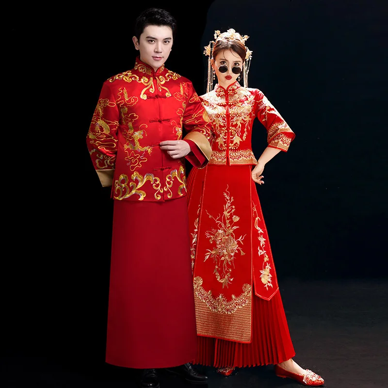 

2021 newest China Tang suit traditional dragon phoenix embroidered red bridal groom wedding dress