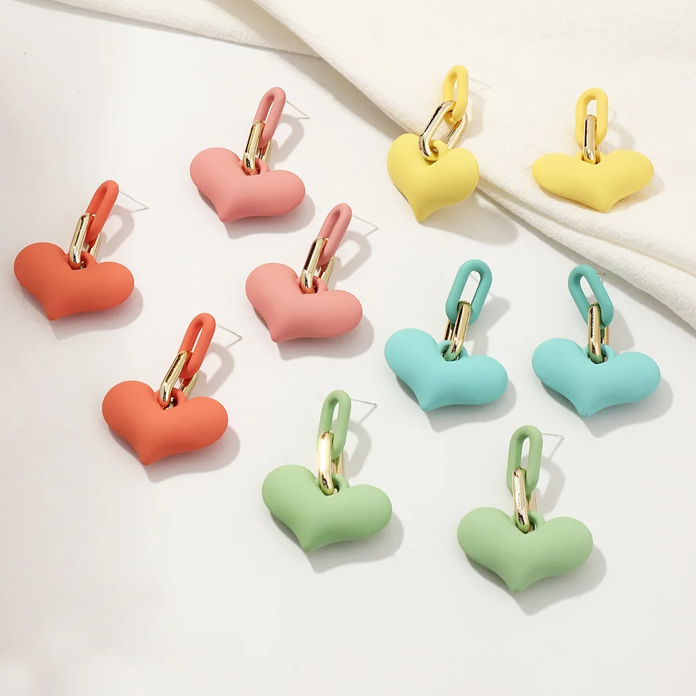 

Fashion personality chain earrings women's creative love peach heart earrings