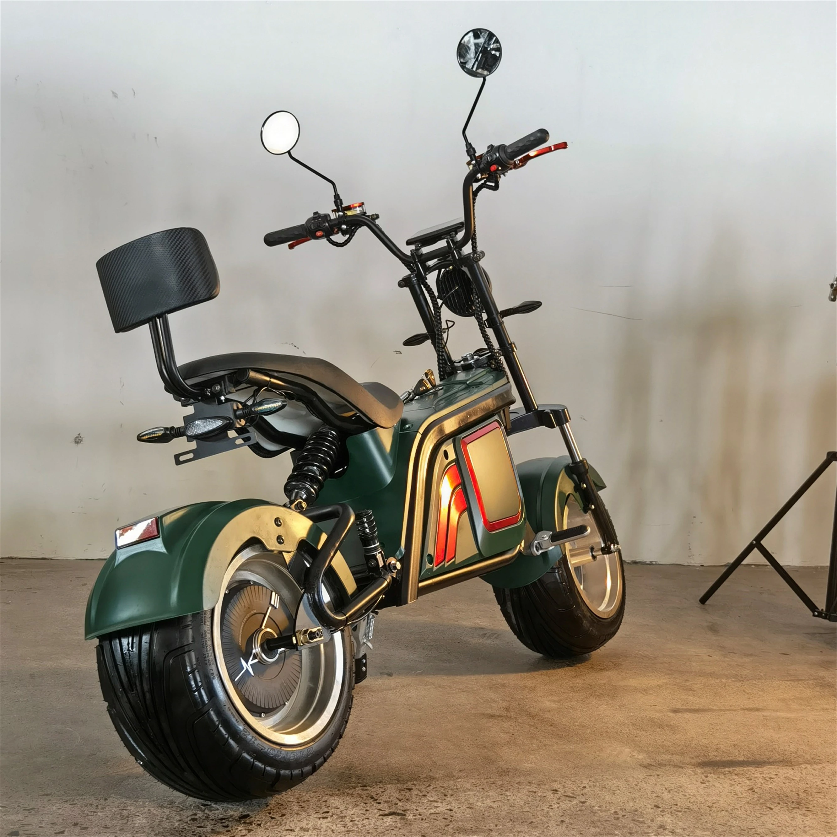 

EEC/COC Certificate 2000W New Chopper Double Battery Long Range Model CP-6 Electric Scooters Citycoco