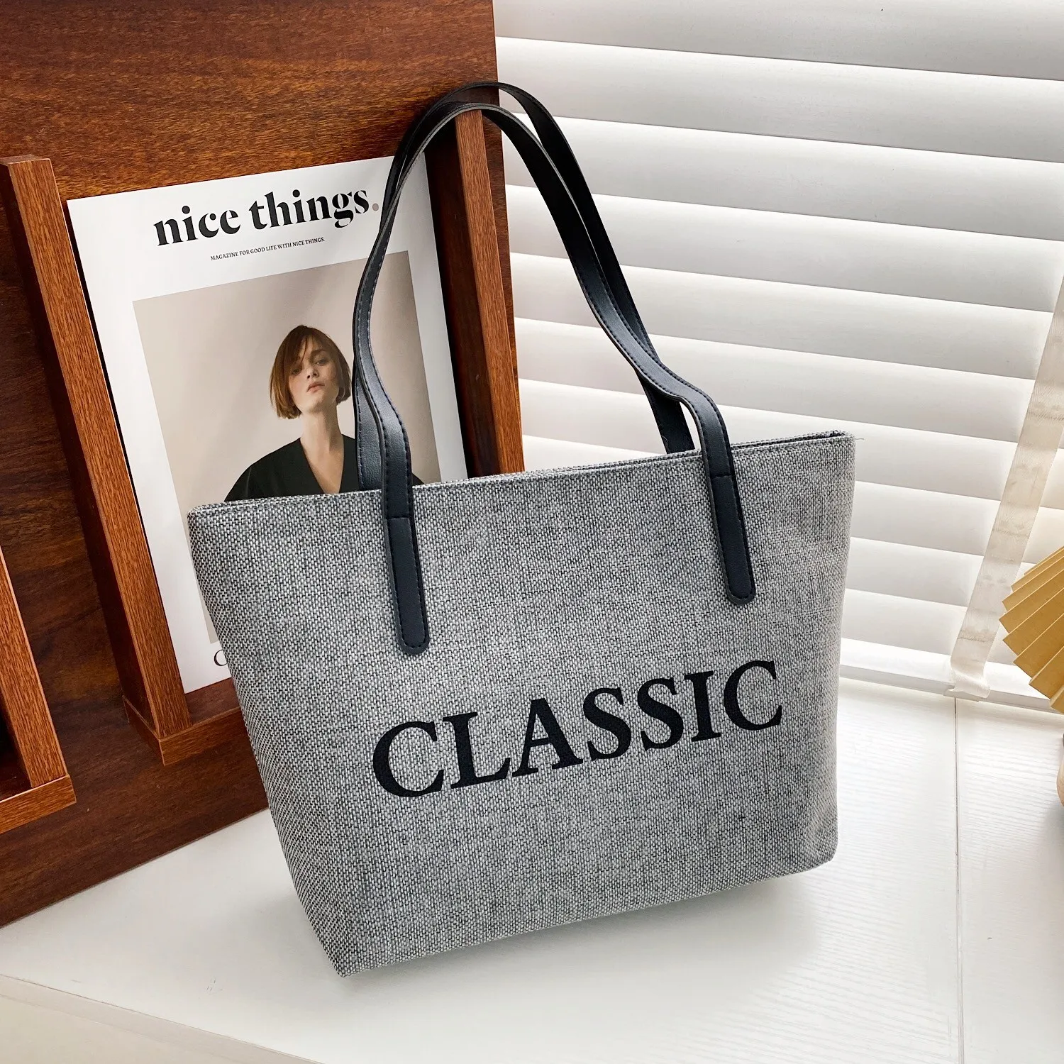 

Large Capacity Nylon Cloth 2021 New Stylish Retro Underarm Bag Letter Tote Women One Shoulder Bag, As photo show