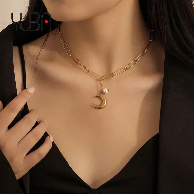 

New Arrival Korean Fashion Stainless Steel Clavicle Necklace Simple Moon Pearl Pendant Necklace For Women
