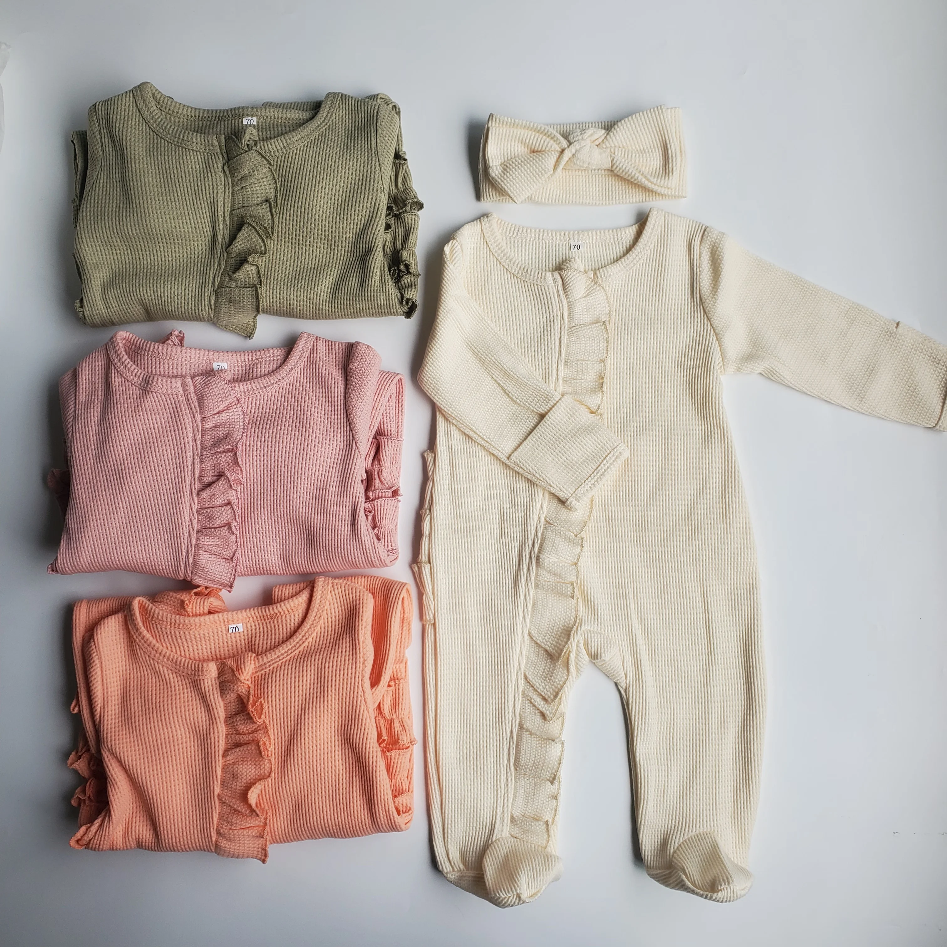 

2022 OEM Babies Winter Clothes Solid Color Organic Waffle Cotton Toddler Jumpsuit 0-24 Months Ruffle Zipper Baby Footie Romper, Photo showed and customized color