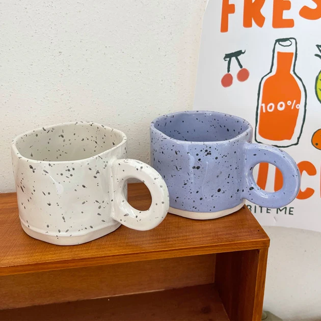 

2022 INS Korean Colorful Glazed Ceramic Coffee Cup Irregular Shape Simple Ceramic Mug, 2 colors
