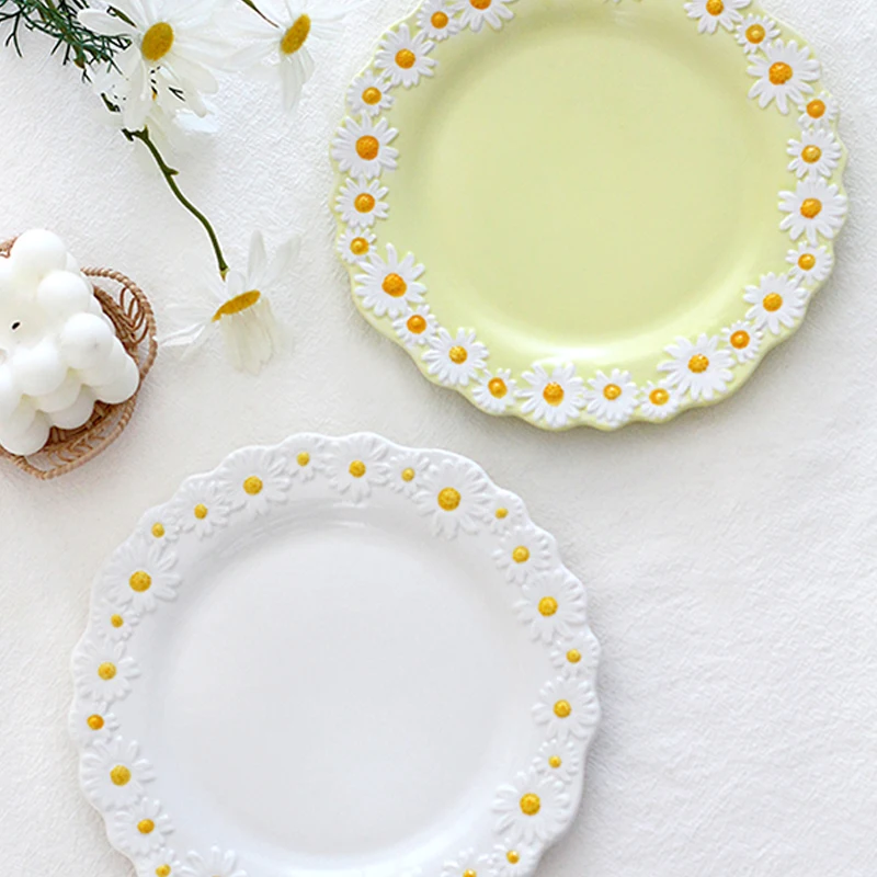

Japanese-style Small Daisy Embossed Ceramic Platter Dish Household Breakfast Flat Plates Fruit Cake Dessert Plate