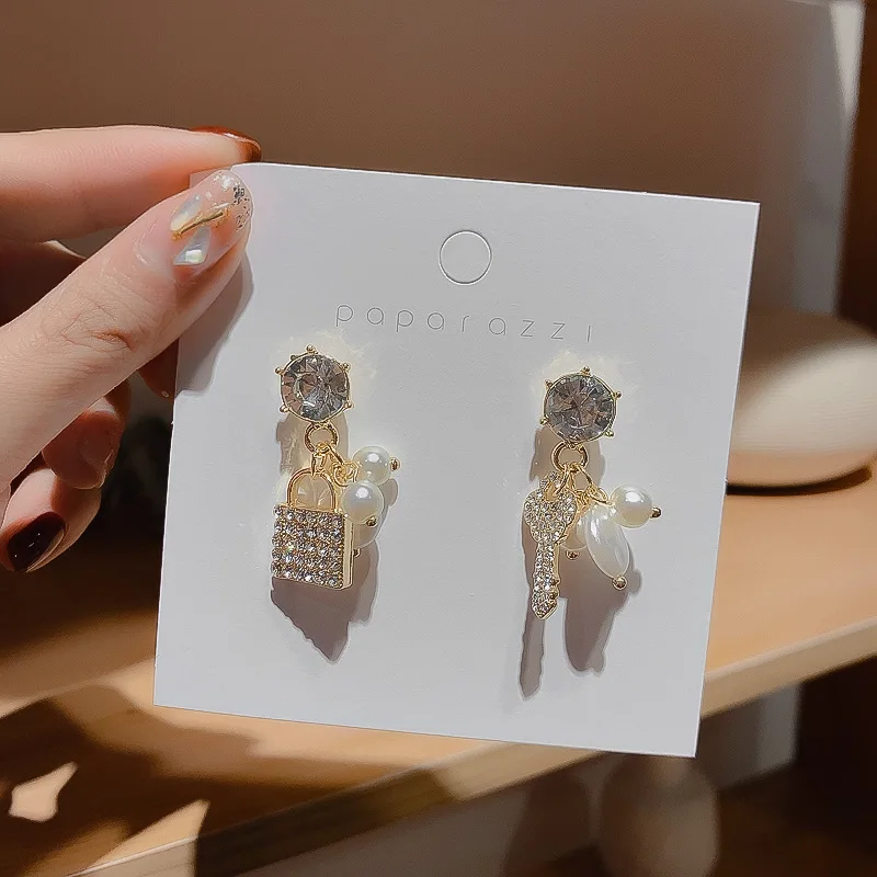 

2021 fashion trendy rhinestone key earrings women