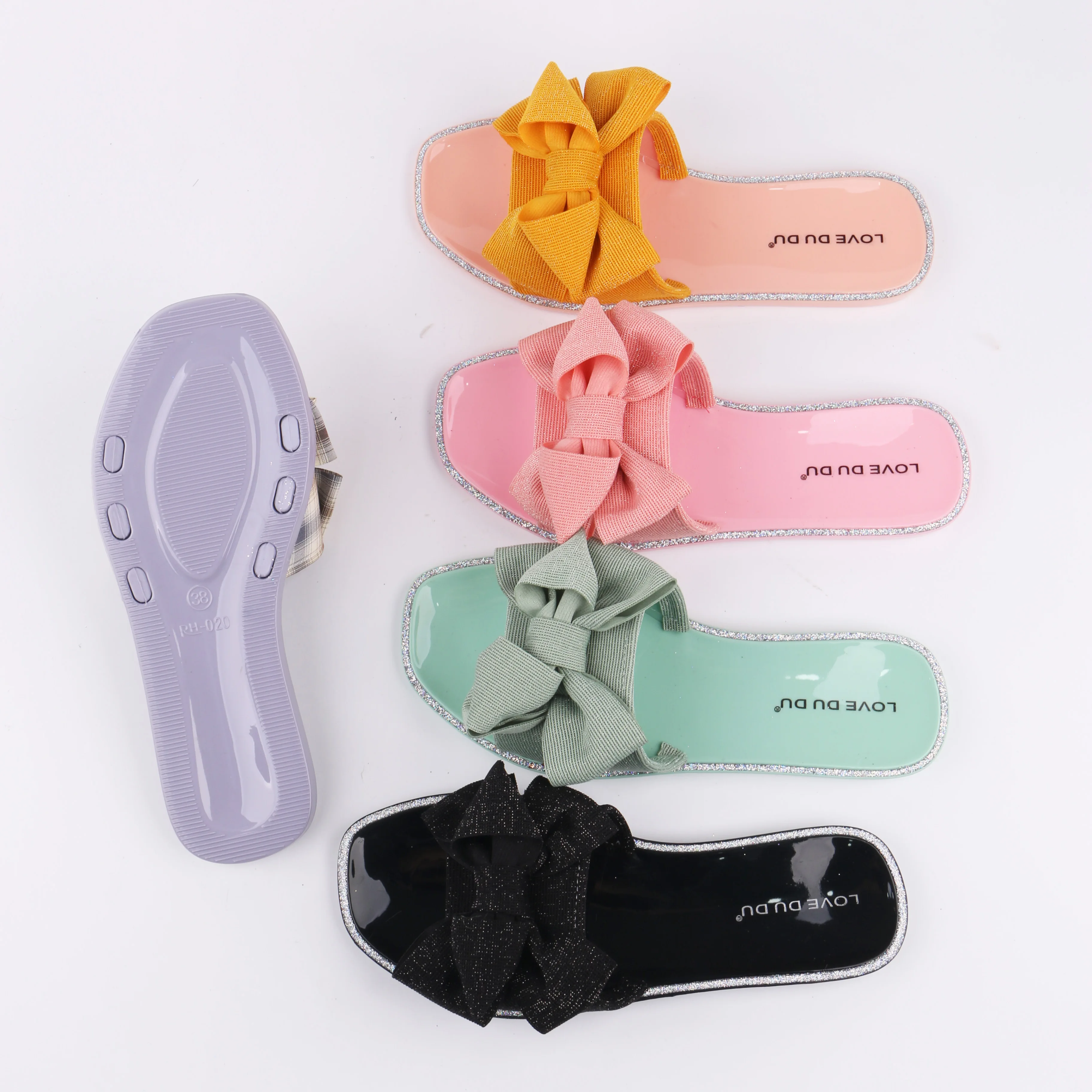 

2021 China wholesale soil color Simpler Slipper for Women Flats slipper wearing outdoor