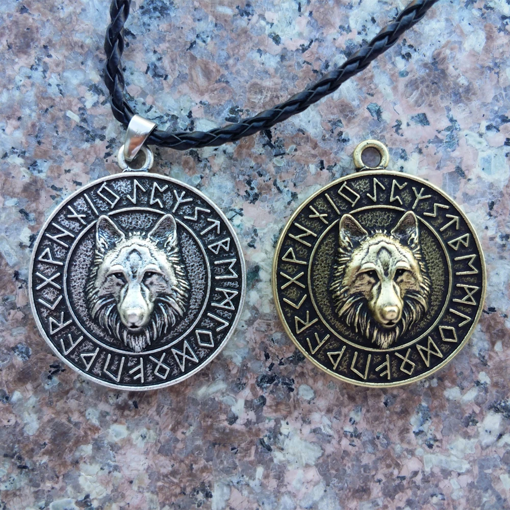

LANGHONG Viking Wolf Head Necklace For Men Original Animal Jewelry Wolf Head hange Runes Necklace, Antique silver, antique bronze