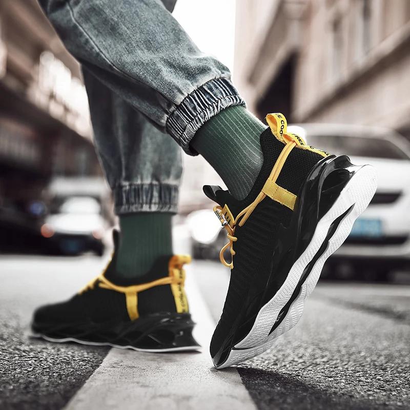 
2020 New Profession Running Shoes for Men Damping Blade Cushioning Sport Shoes Fast Run Shoes Athletic Sneakers Zapatillas 