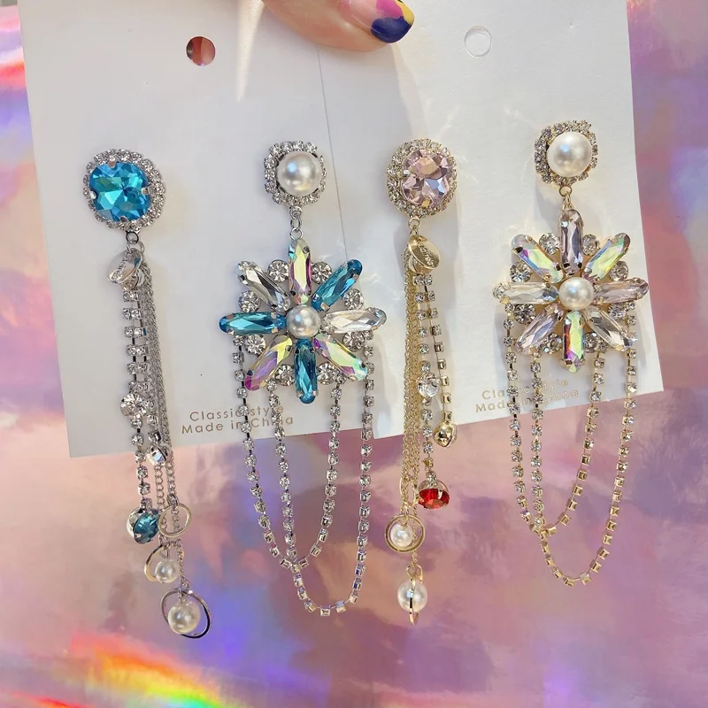 

Korean Fashion Asymmetry Snowflake Crystal Drop Earrings For Women Long Rhinestone Tassel Pendientes Jewelry Gifts