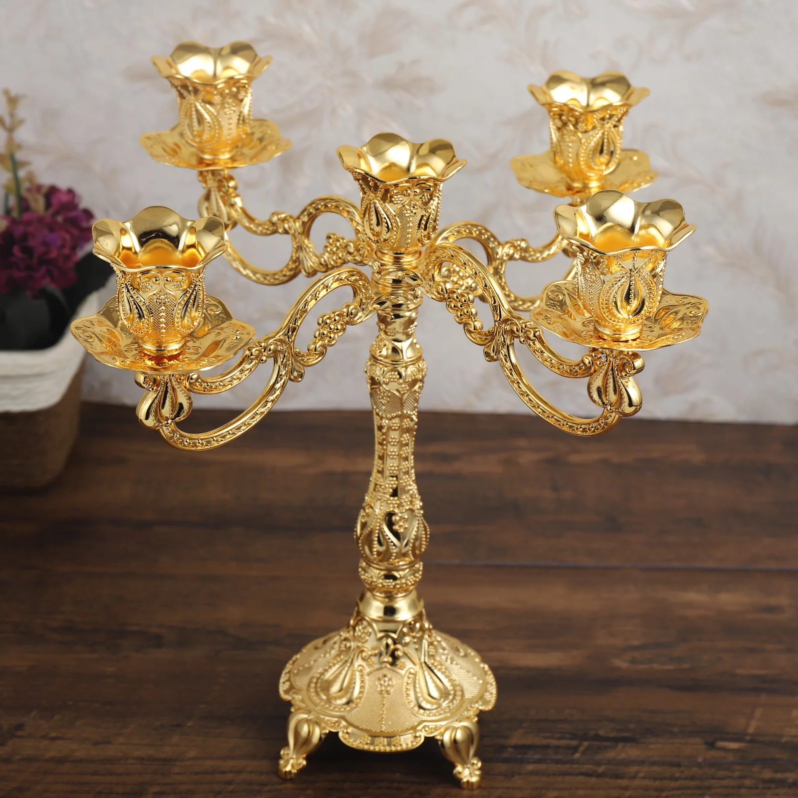 

Metal candle holder romantic wedding home simple creative decoration single head three heads five heads candlestick, Gold