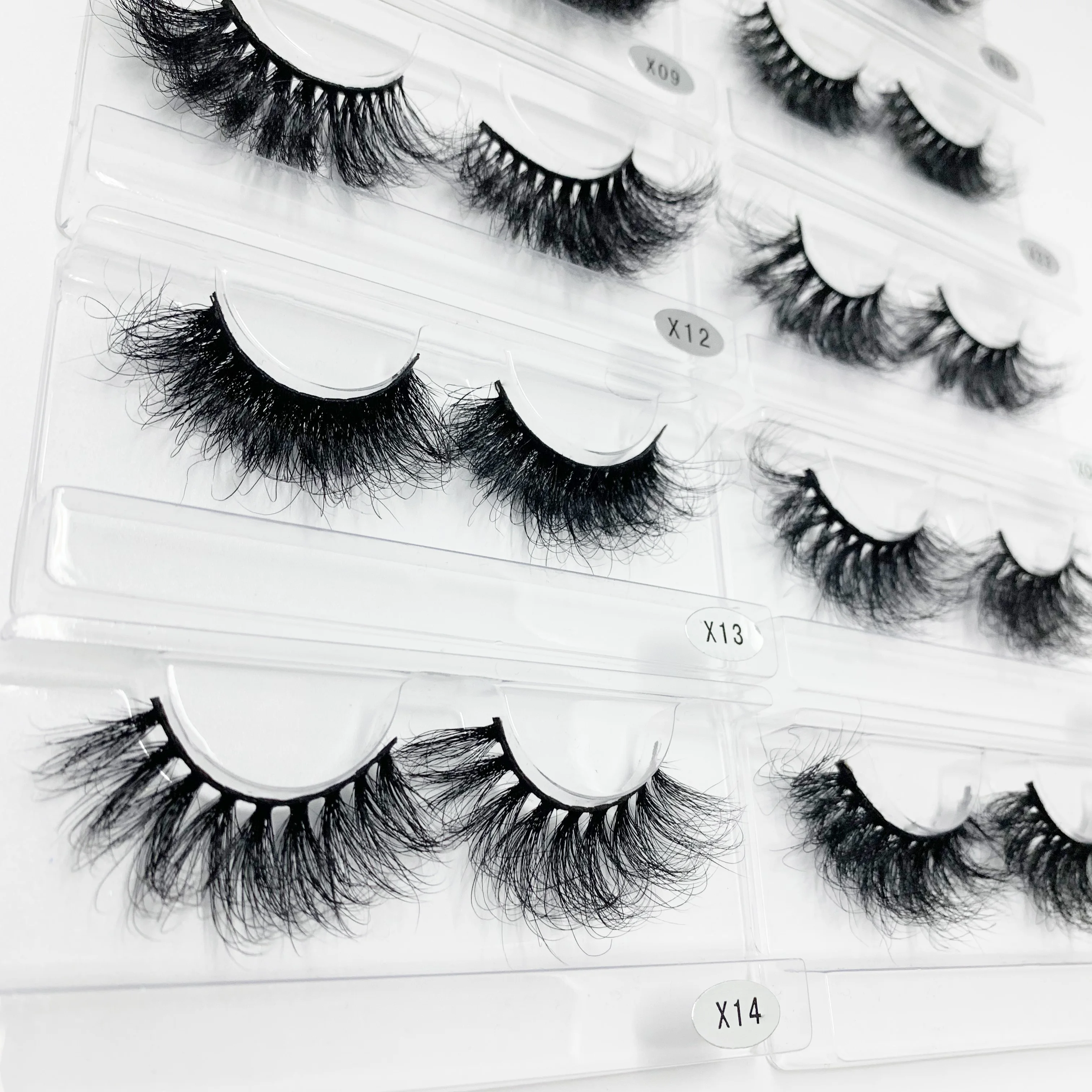 

5Pairs 25mm mink eyelash vendor diamonds customized boxes packaging cases fluffy 5d mink eyelashes