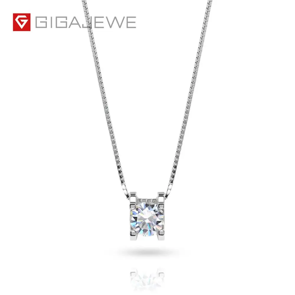 

GIGAJEWE 0.6ct 5.5mm EF Round 18K White Gold Plated 925 Silver Jewelry Moissanite Mom Pendant Necklace, White,gold,yellow,blue,green