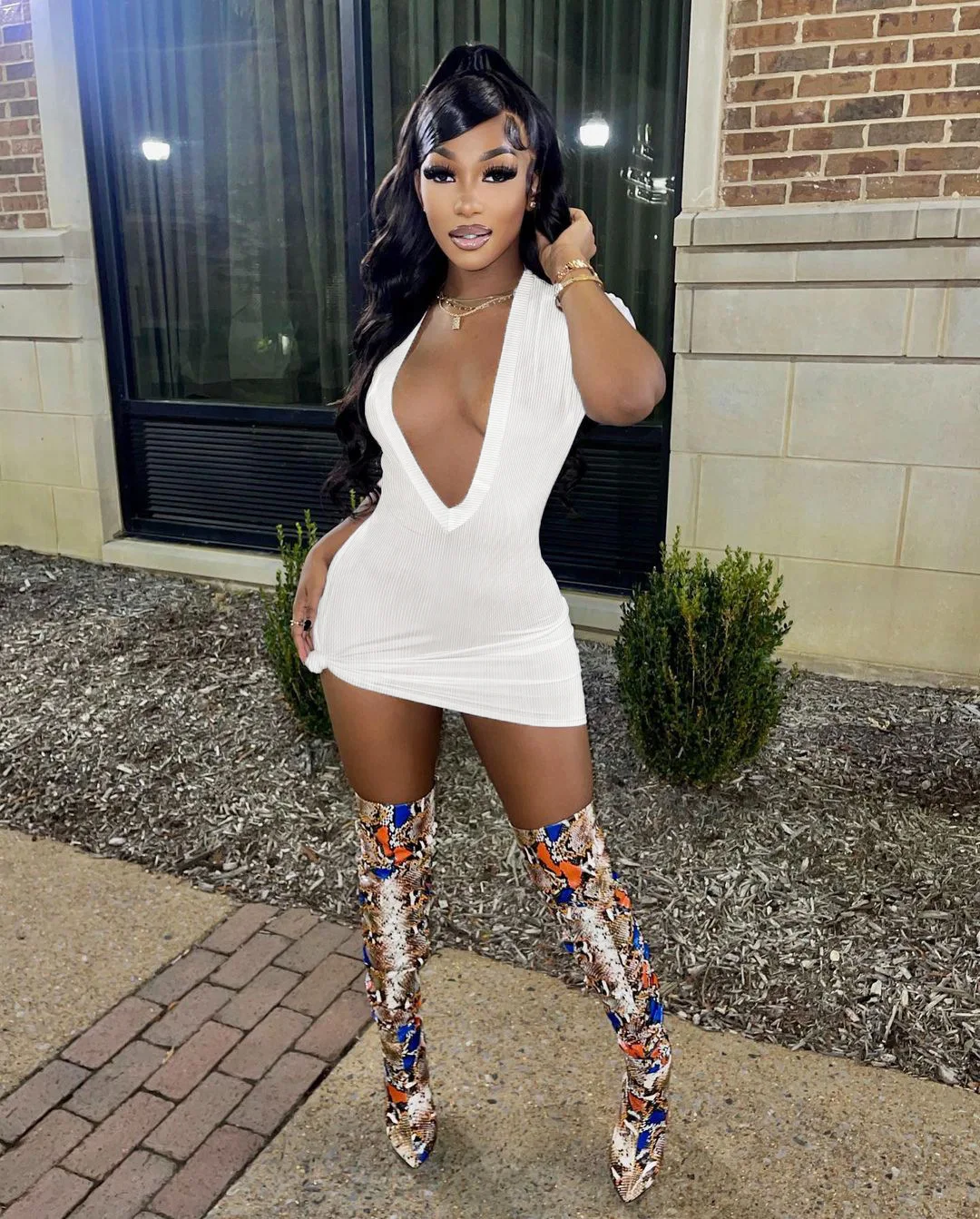

Plus size women Casual solid hollow out Deep V sexy mini dress bodycon short sleeve rib party club dress women lady Streetwear