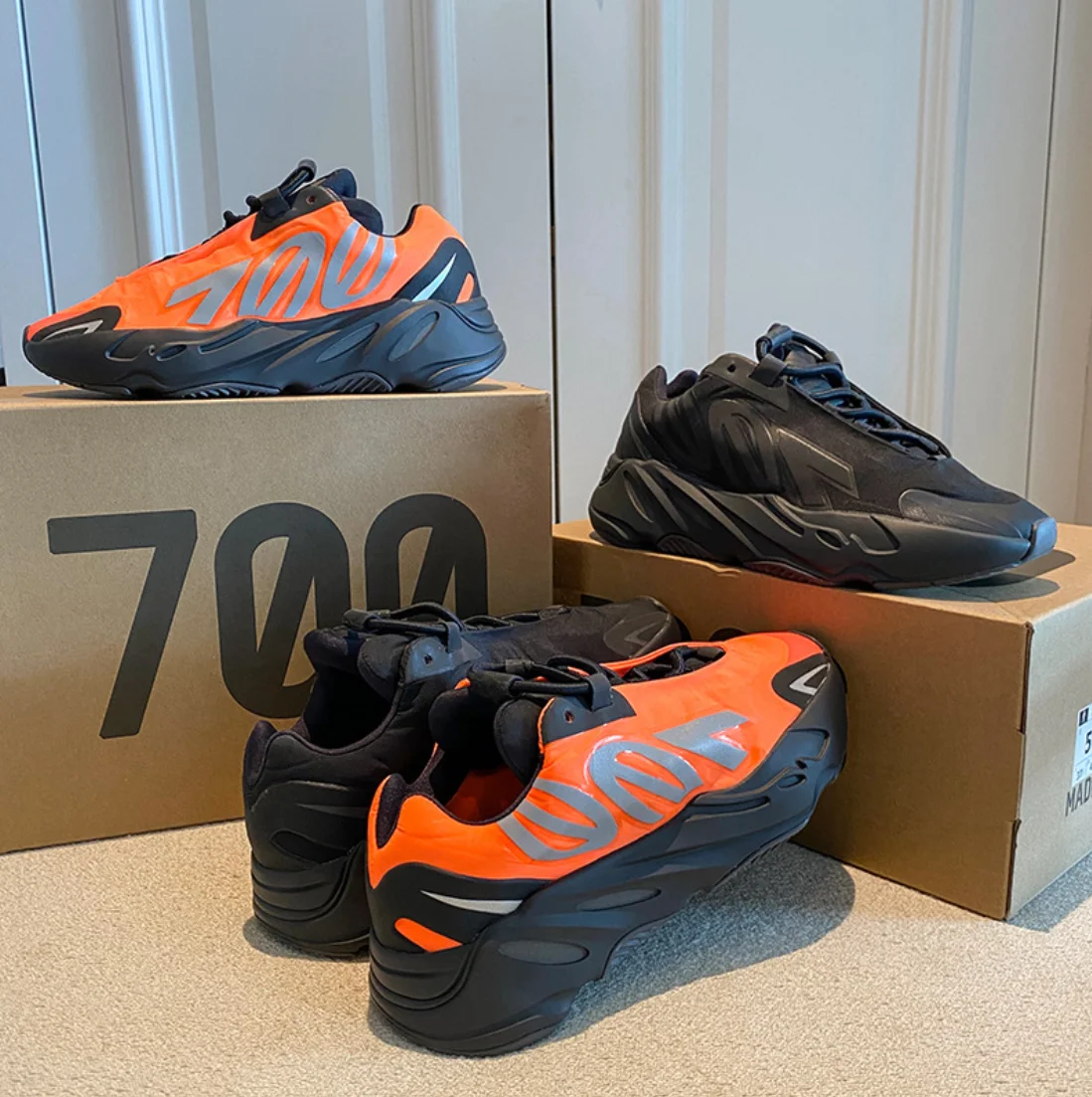 

2021 new arrival yeezy honey flux yeezy 700 mnvn sneakers running reflective jogger men shoes yezzy 700 Bright Cyan couple shoes, Colorful