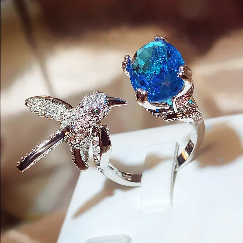 

High Design Color Treasure Vintage Female Ring Bird pecking at Gem Santa Maria Aquamarine Hummingbird Opening Ring Jewels Unisex