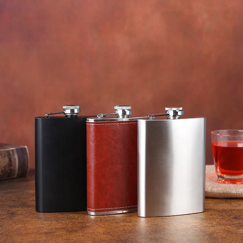 

Cross-border source stainless steel hip flask outdoor portable portable small hip flask business gift kettle set water cup spot, Customized color