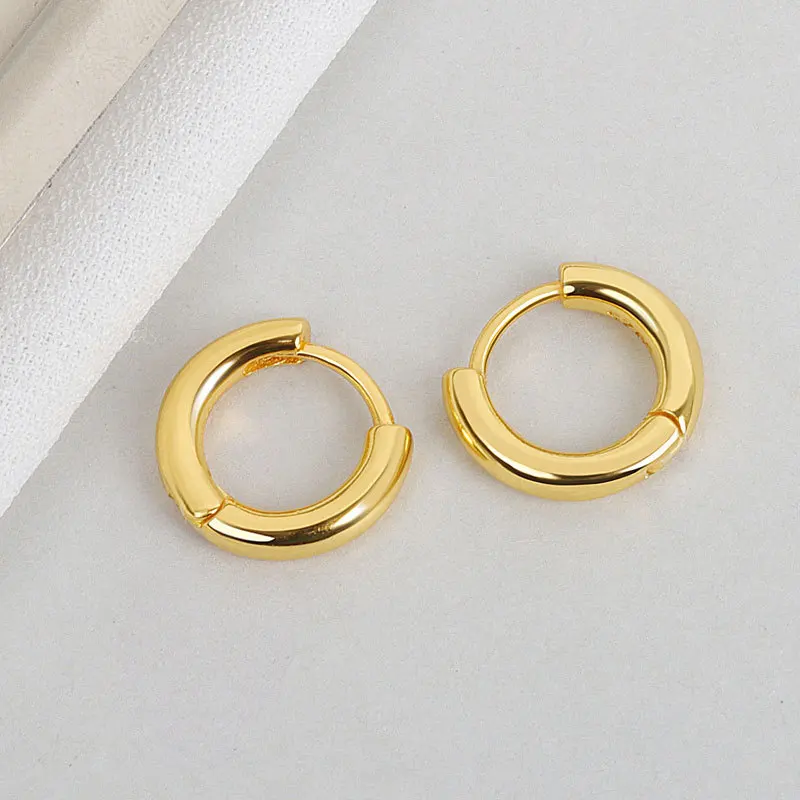 

Minimalist Gold Plating Sterling Silver Huggie Earrings High Polished 925 Sterling Silver Cartilage Hoop Earrings For Women