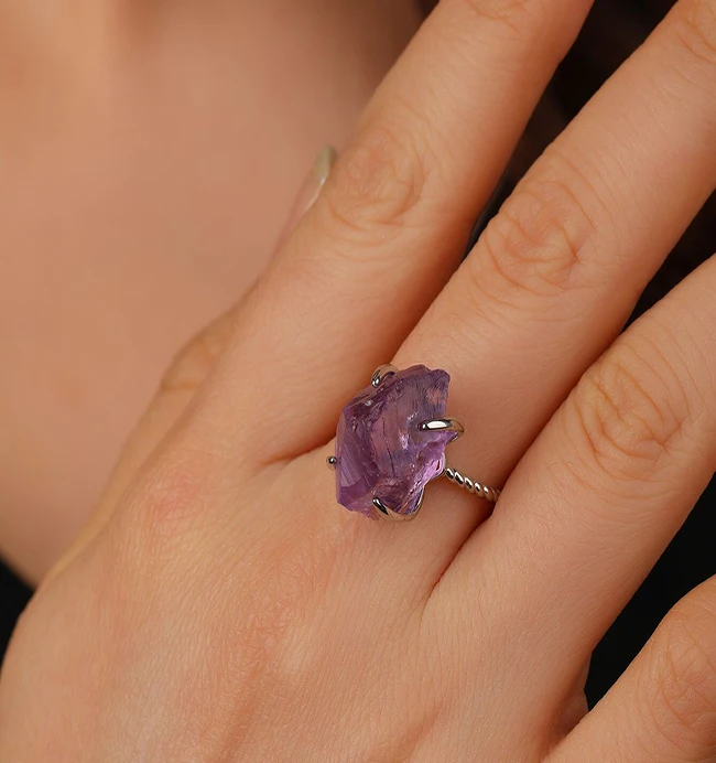 

Jewelry Irregular Natural Stone Fine Finger Rings Adjustable Crystal Amethyst Rings