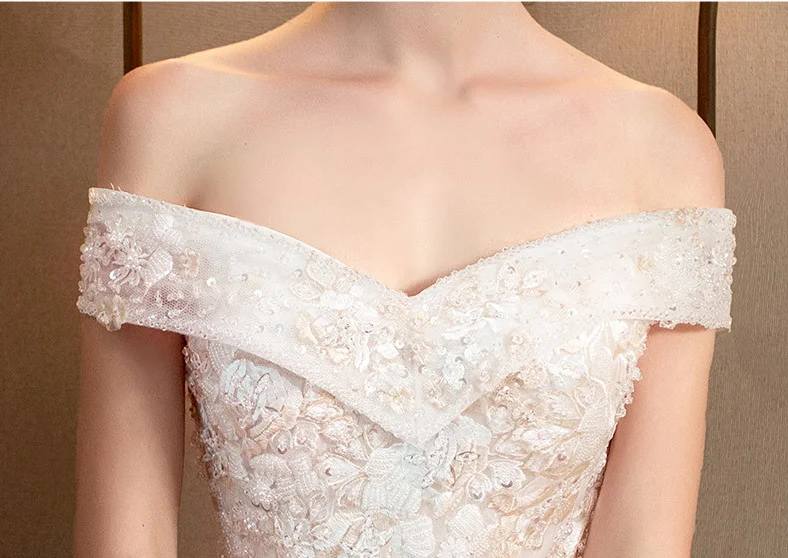 Wedding gown (1).png