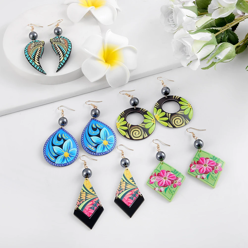 

SophiaXuan Fashion Hawaiian Personality Unique Color Earrings Luxury Pearl Pendant Earrings Women, Picture shows