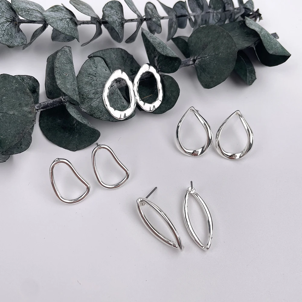 

KITI Minimalist Geometric Party Metal Round Circle Silver Plated Small Stud Earrings