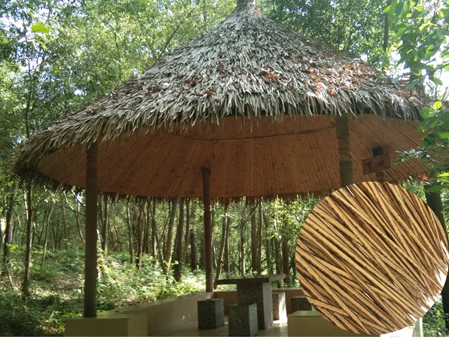 新设计人造棕榈塑料茅草屋顶水芦苇茅草