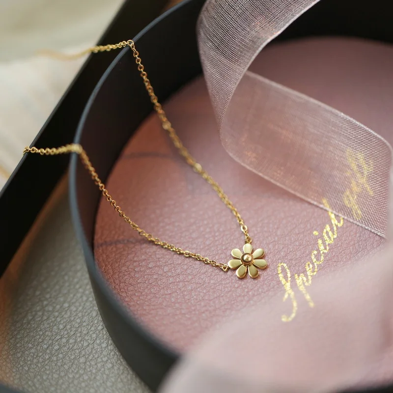 

Shangjie OEM joyas High Quality Waterproof Simple Necklaces 18k Gold Plated Stainless Steel Necklaces Daisy Necklaces Jewelry